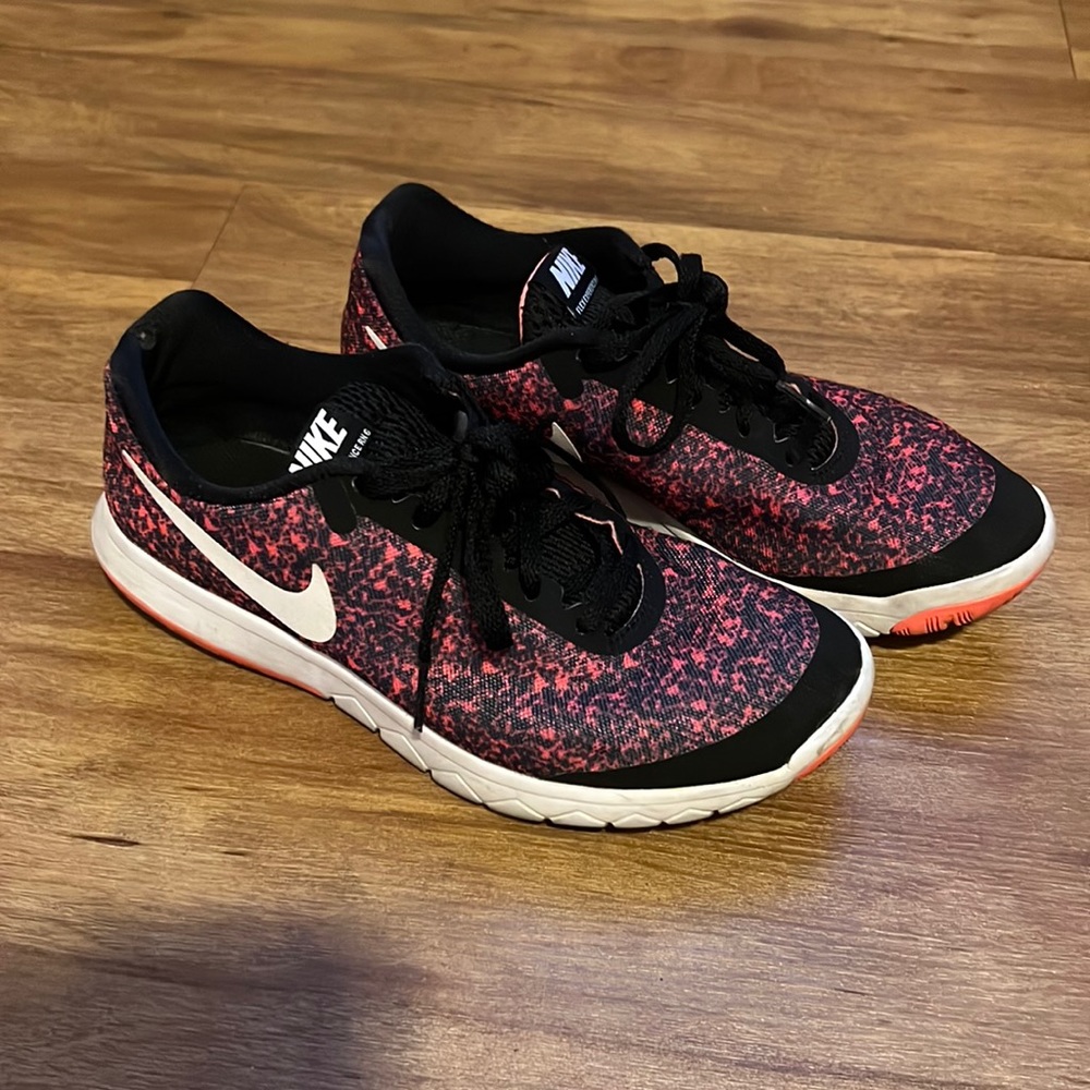 Nike flex experience RN6 size 6.5